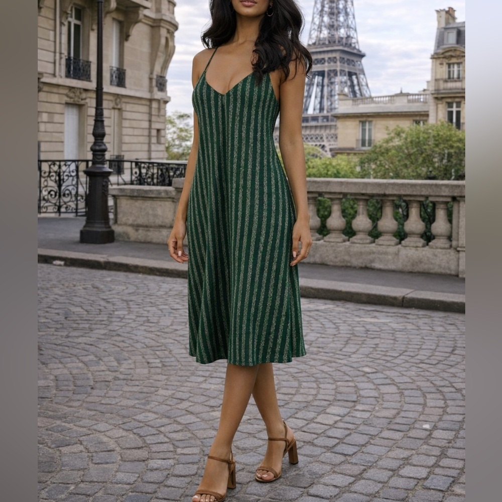 Good Luck Gem Midi Dress Size M
